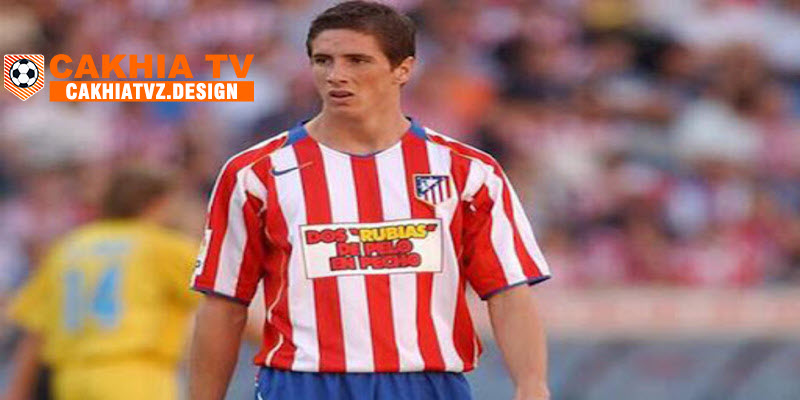 Năm 1998 cực tiền vệ đã tham gia câu lạc bộ Atletico Madrid